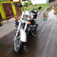 Silver Royal Enfield Classic 350