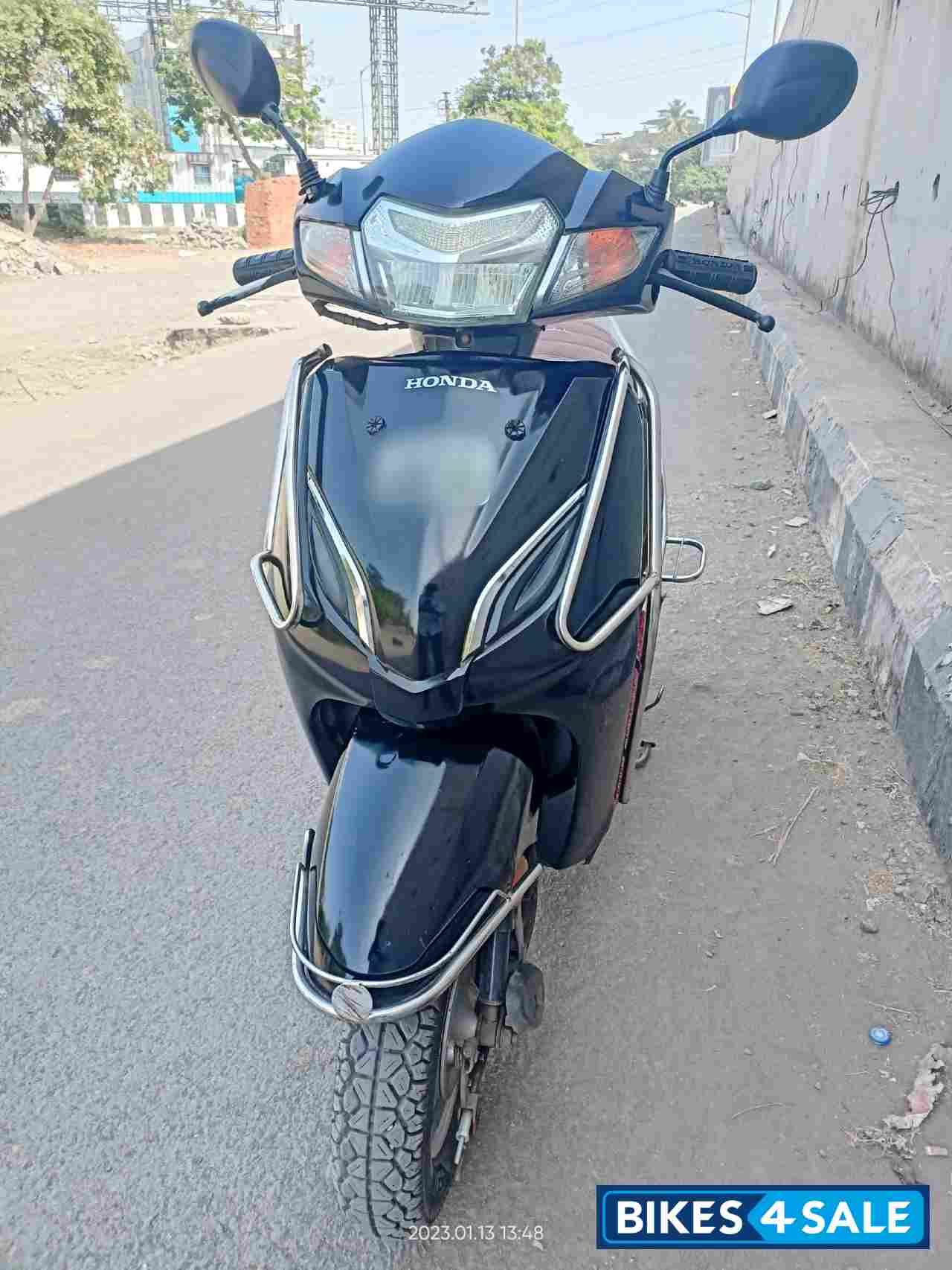 Glosy Black Honda Activa 5G