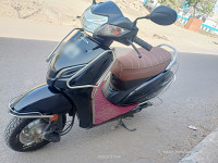 Glosy Black Honda Activa 5G