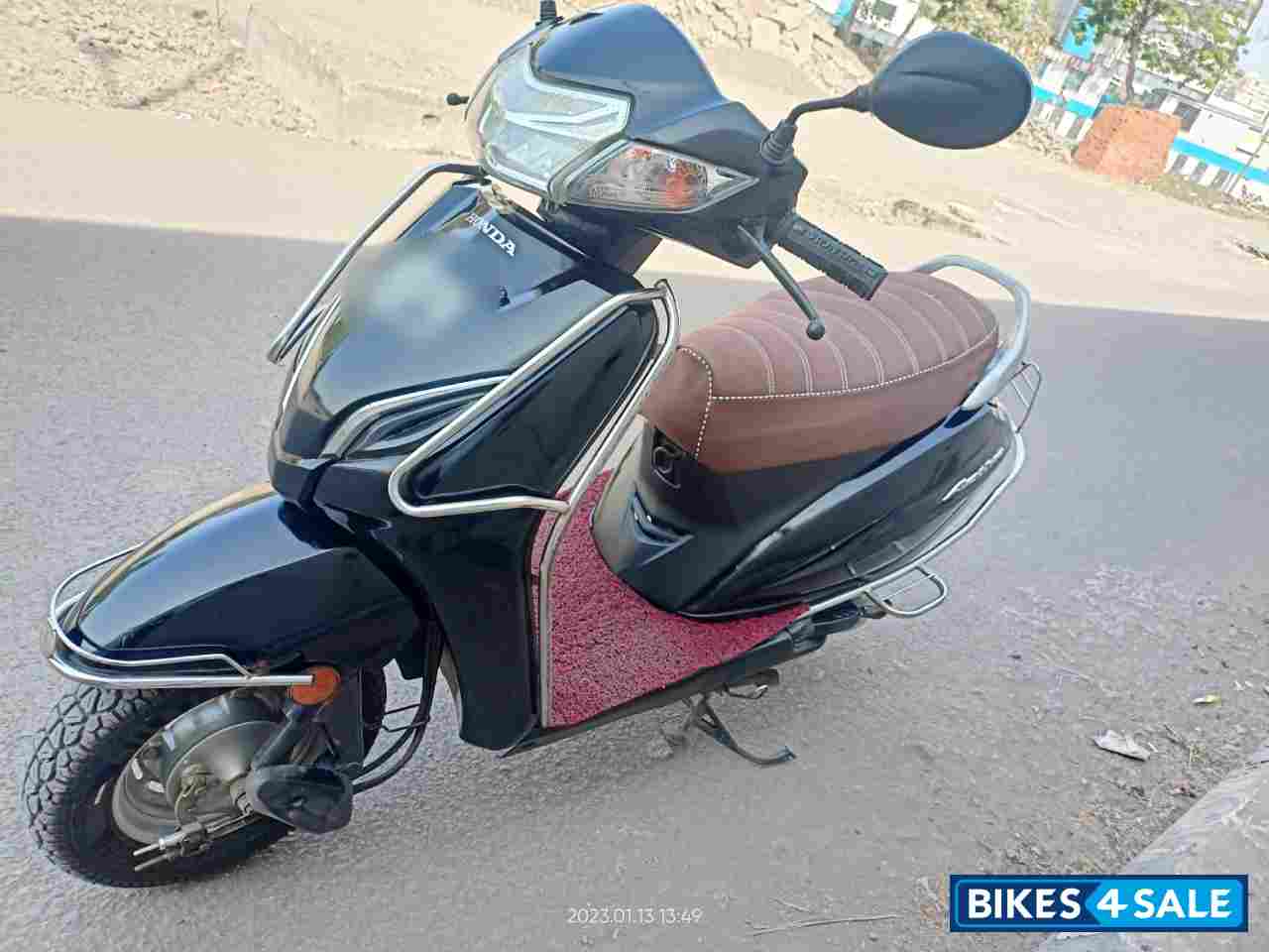 Glosy Black Honda Activa 5G