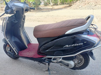 Glosy Black Honda Activa 5G