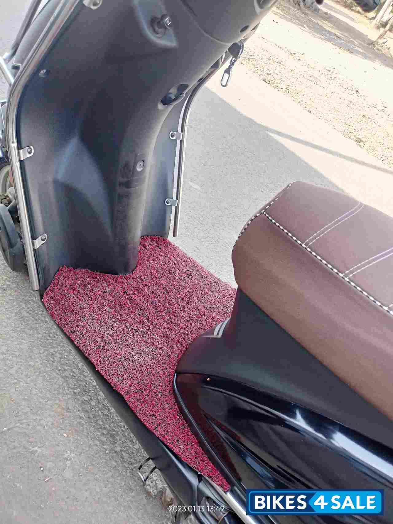 Glosy Black Honda Activa 5G