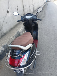 Glosy Black Honda Activa 5G
