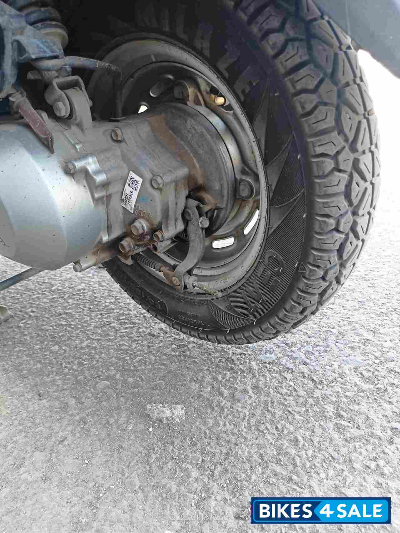 Glosy Black Honda Activa 5G