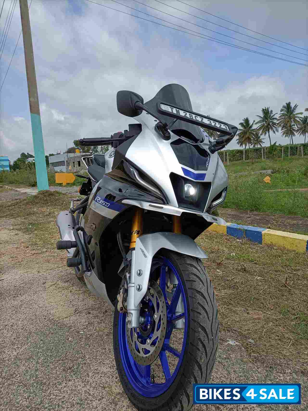 Yamaha R15M