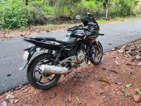 Black Bajaj Pulsar 220F