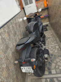 Black Yamaha YZF R15 V3