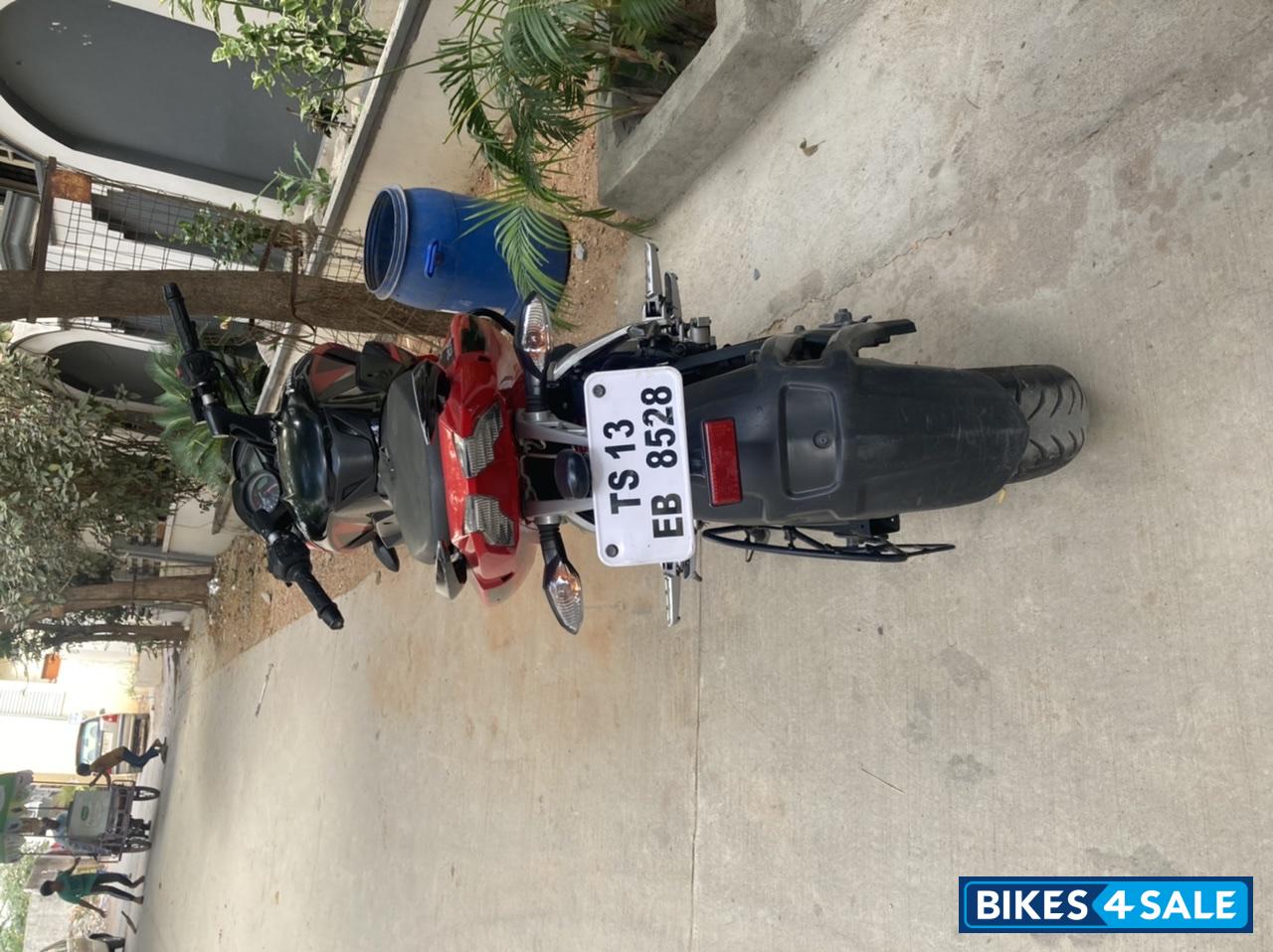 Bajaj Pulsar 200 NS ABS Bajaj Pulsar 200 NS ABS