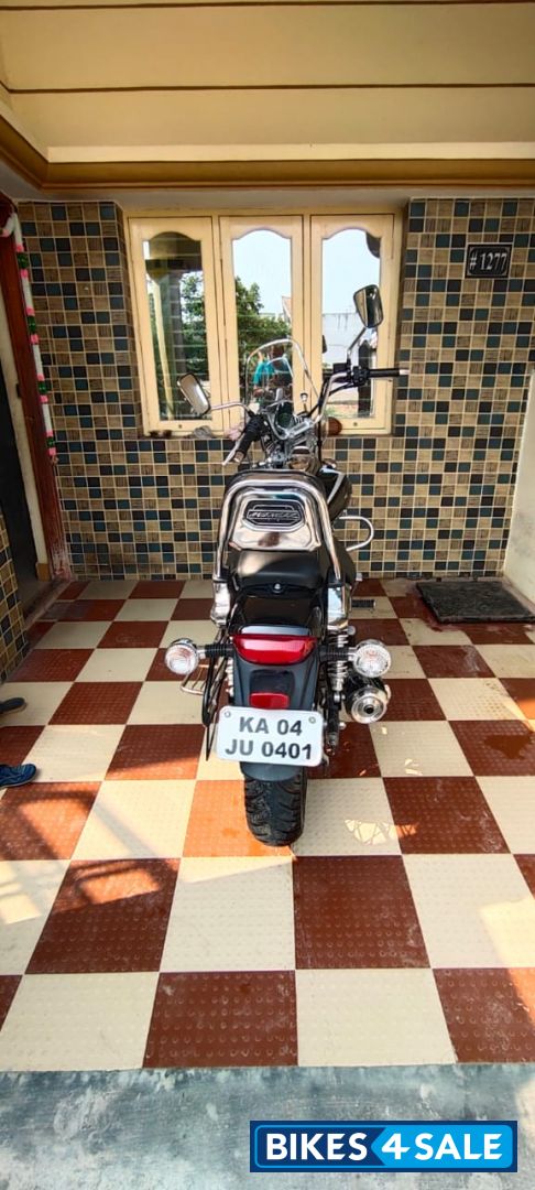 Bajaj Avenger Cruise 220 BS6