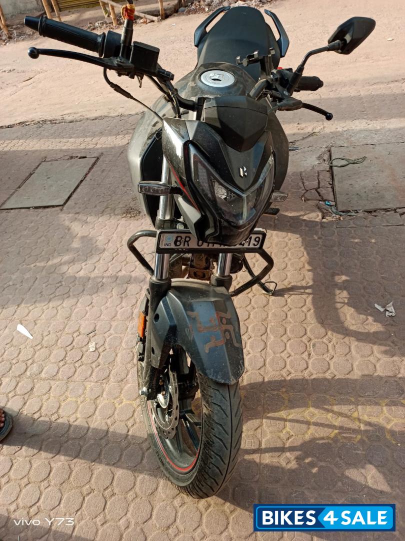 Black Hero Xtreme 160R Stealth Edition