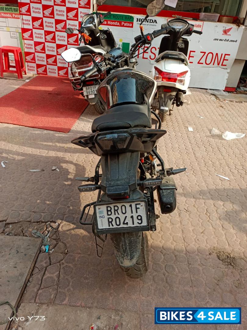 Black Hero Xtreme 160R Stealth Edition