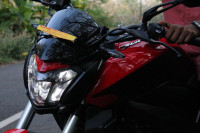 Canyon Red Bajaj Dominar 250