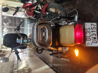 Desert Gold Bajaj Avenger Cruise 220