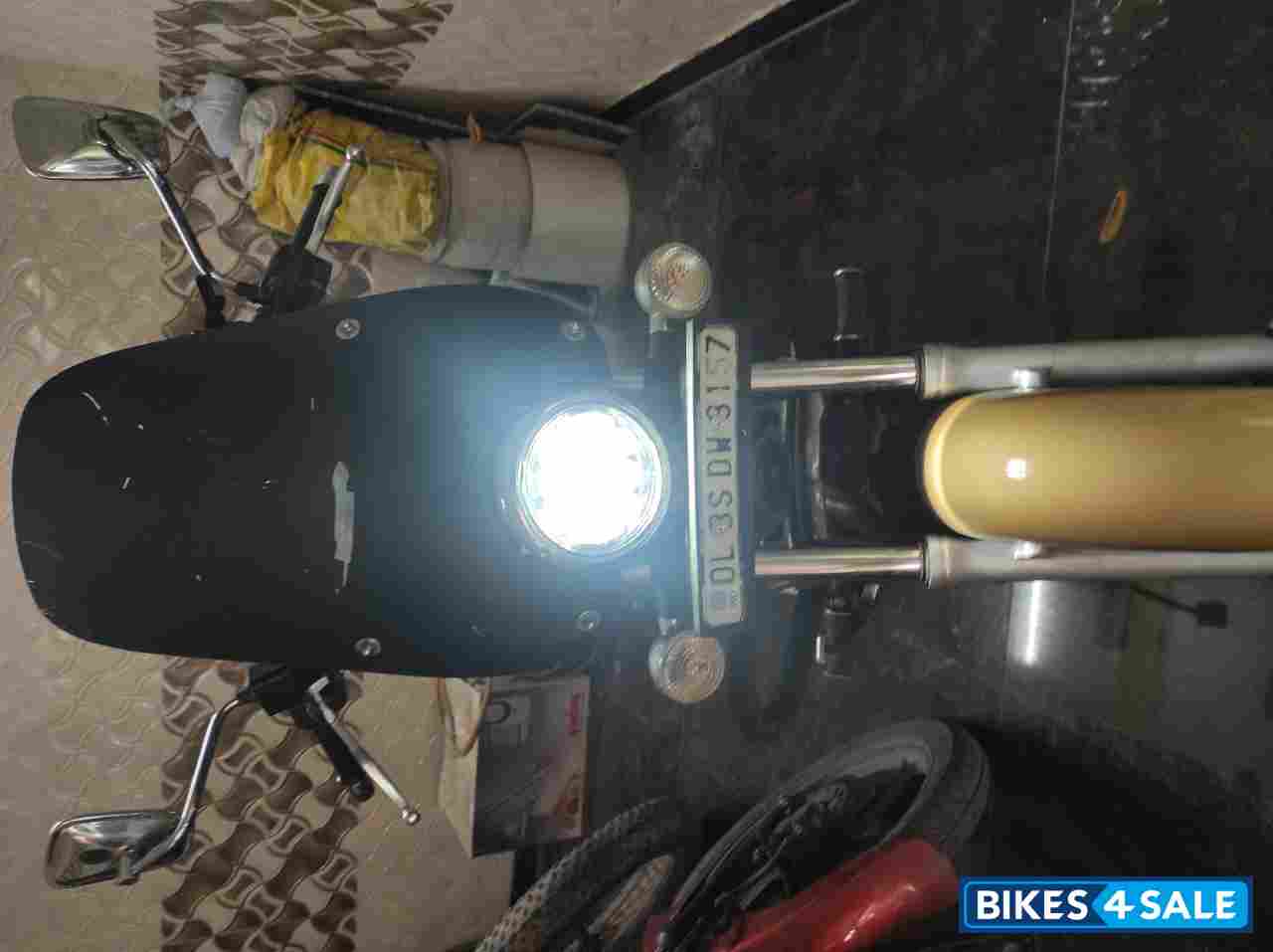 Desert Gold Bajaj Avenger Cruise 220 Desert Gold Bajaj Avenger Cruise 220