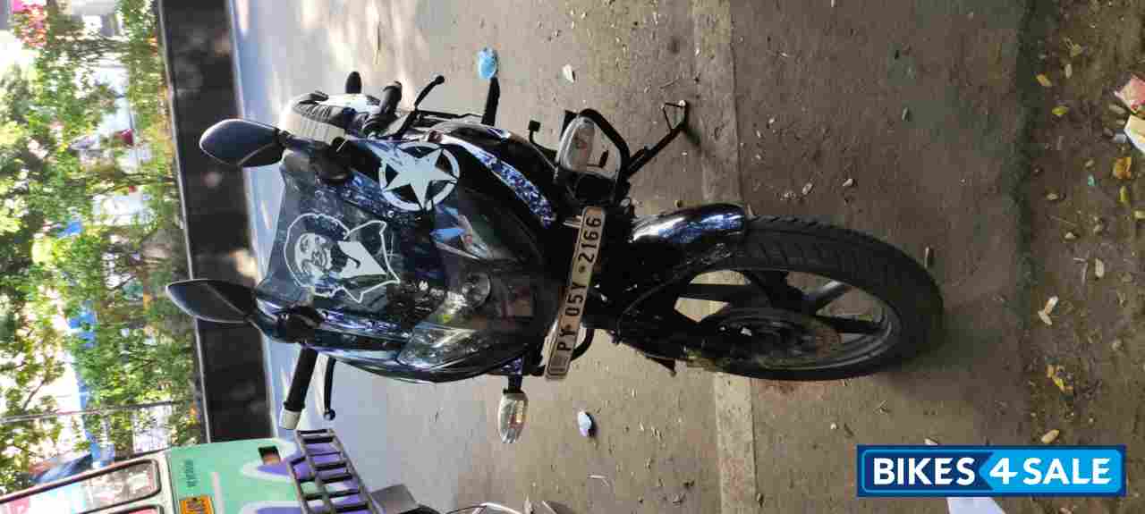 Bajaj Pulsar 220F