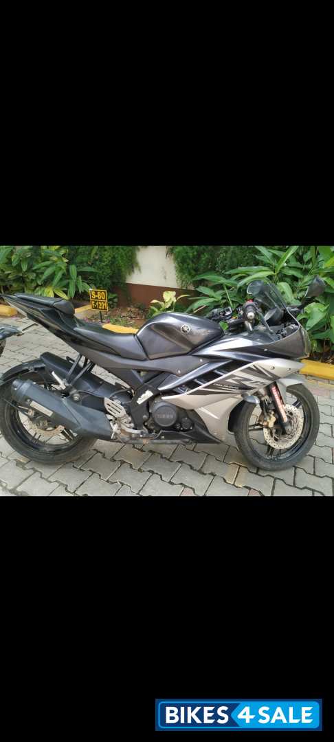 Yamaha YZF R15 V2