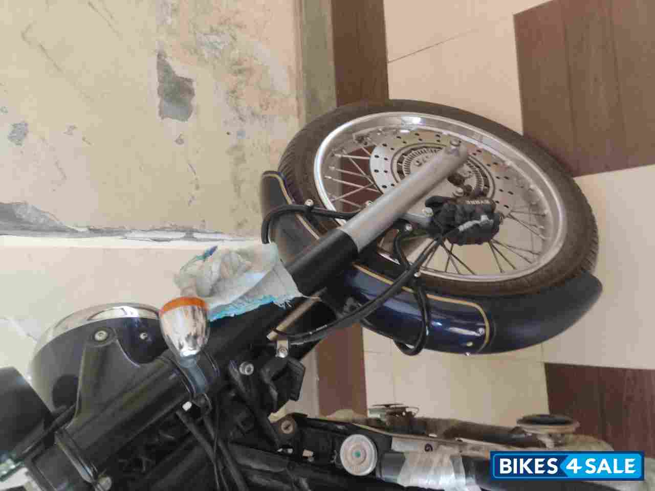 Navy Blue Jawa 42 Dual Channel ABS Orion Red