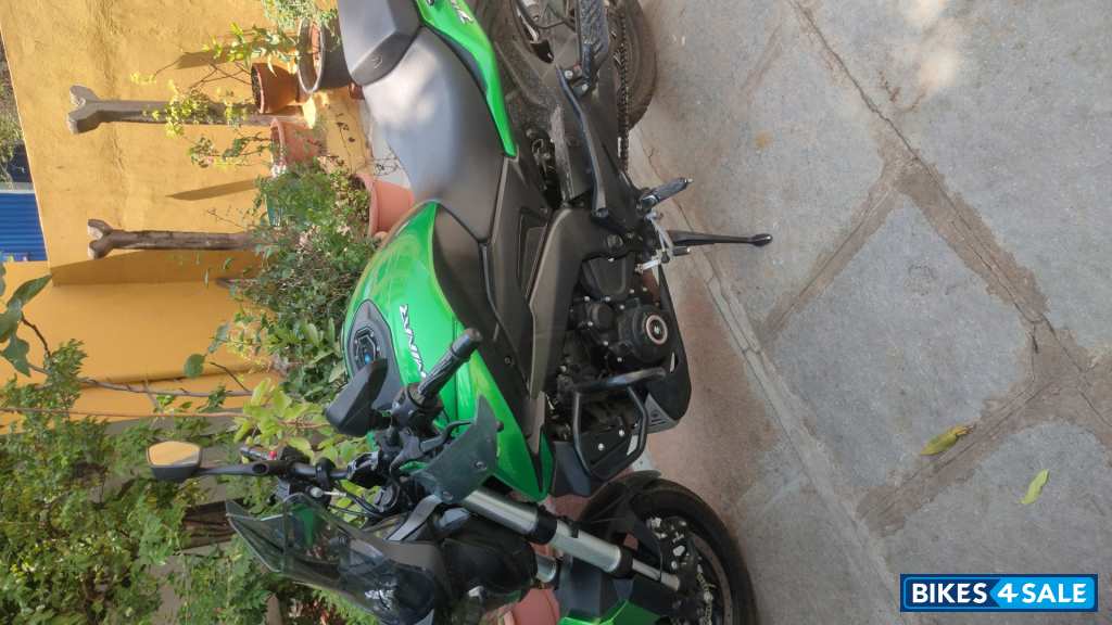 Savannagreen Bajaj Dominar 400 ABS BS6 Savannagreen Bajaj Dominar 400 ABS BS6