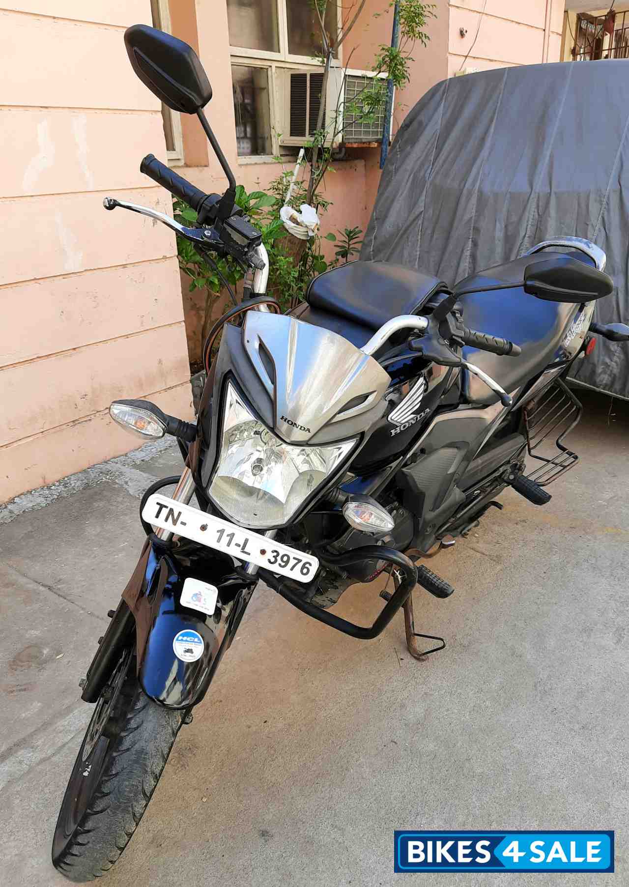 Black Honda CB Trigger