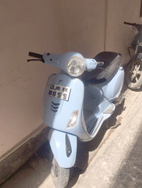 Vespa LX 125