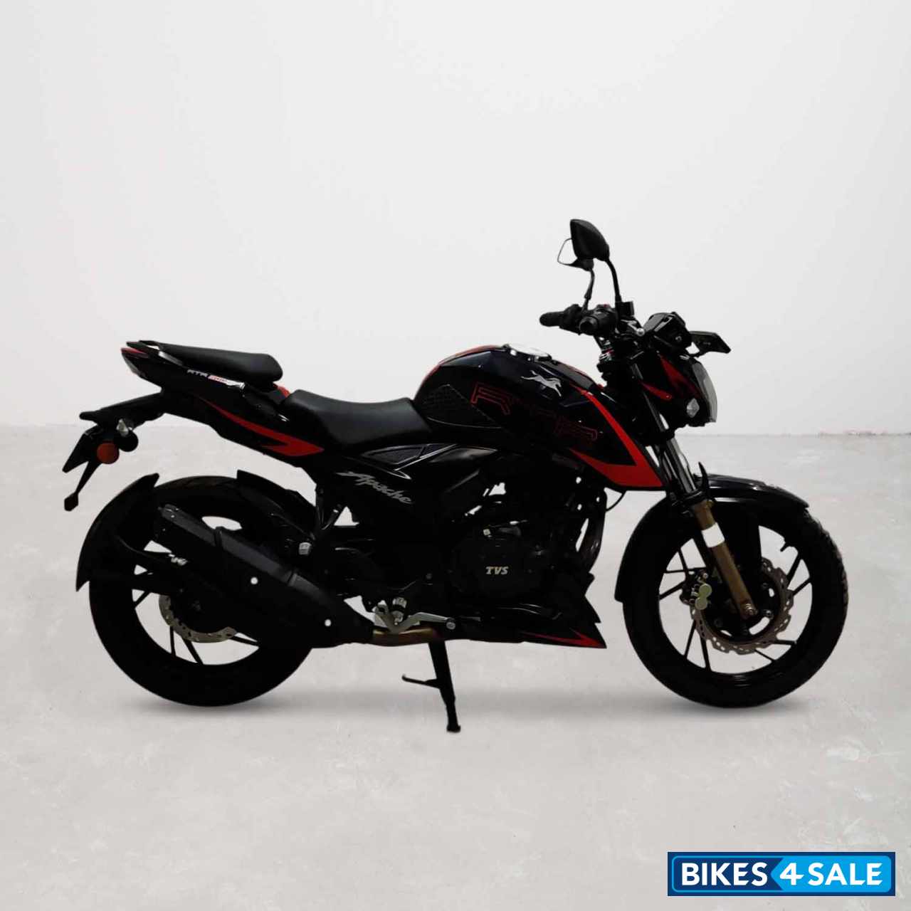 TVS Apache RTR 200 4V