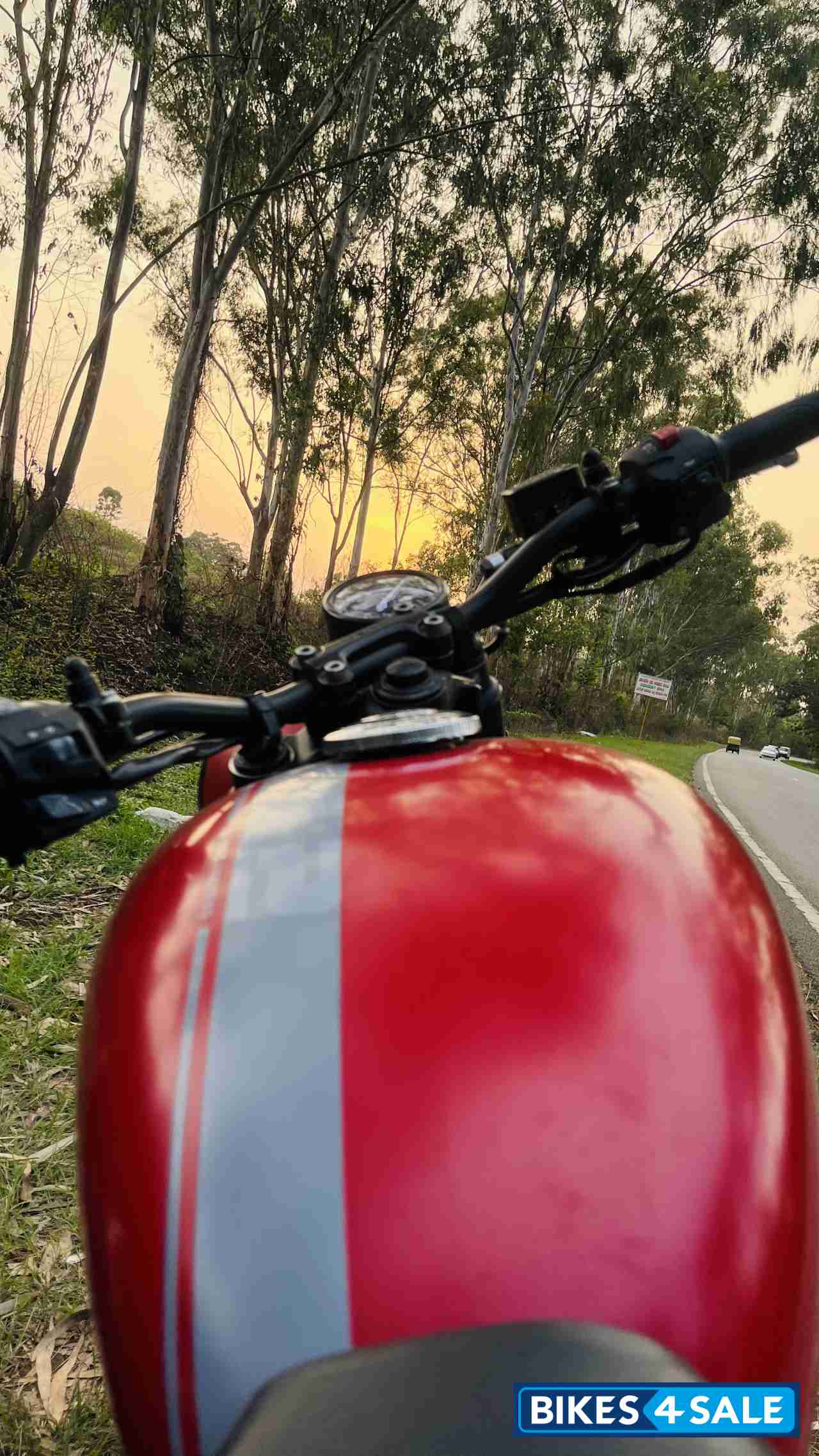 Jawa 42 Dual Channel ABS Orion Red