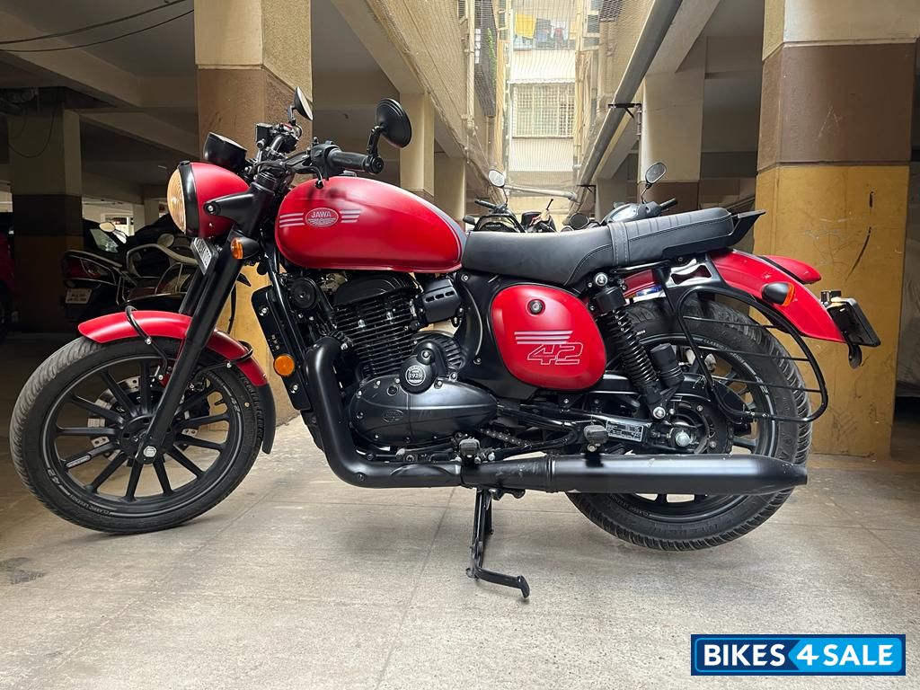 Jawa 42 Dual Channel ABS Orion Red