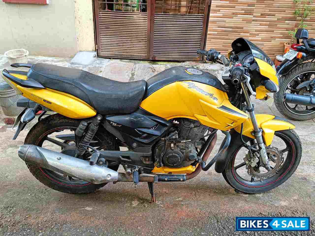 TVS Apache RTR 160