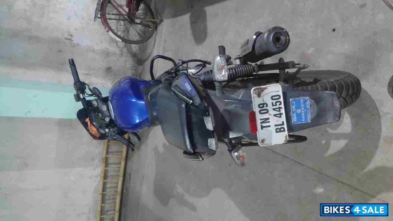 Blue Bajaj Pulsar 180
