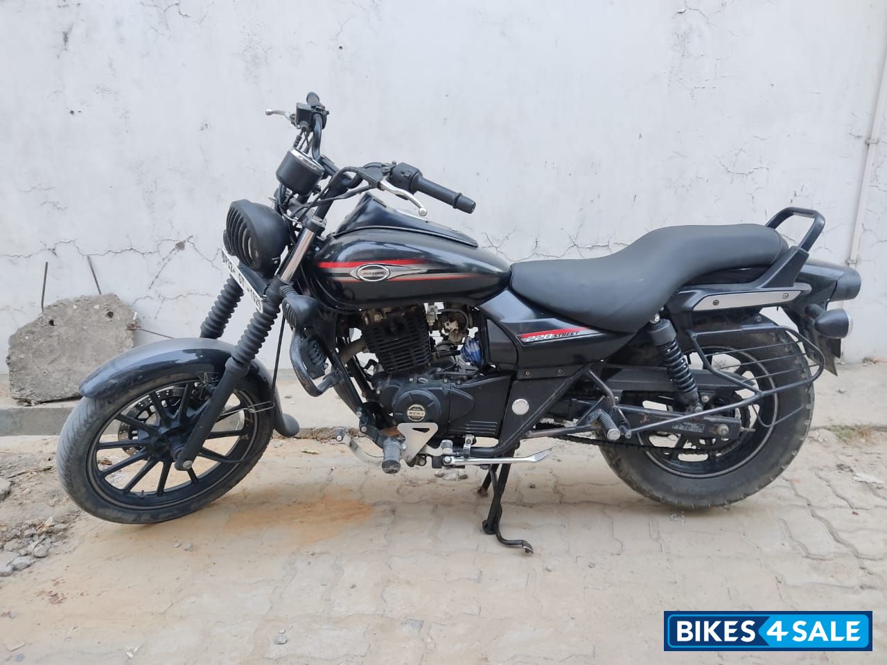 Bajaj Avenger Street 220
