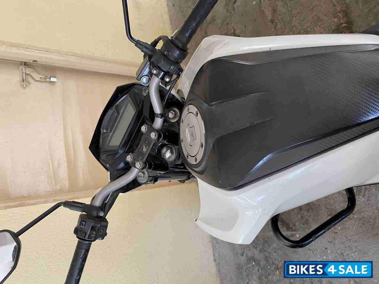 Honda CB Hornet 160R