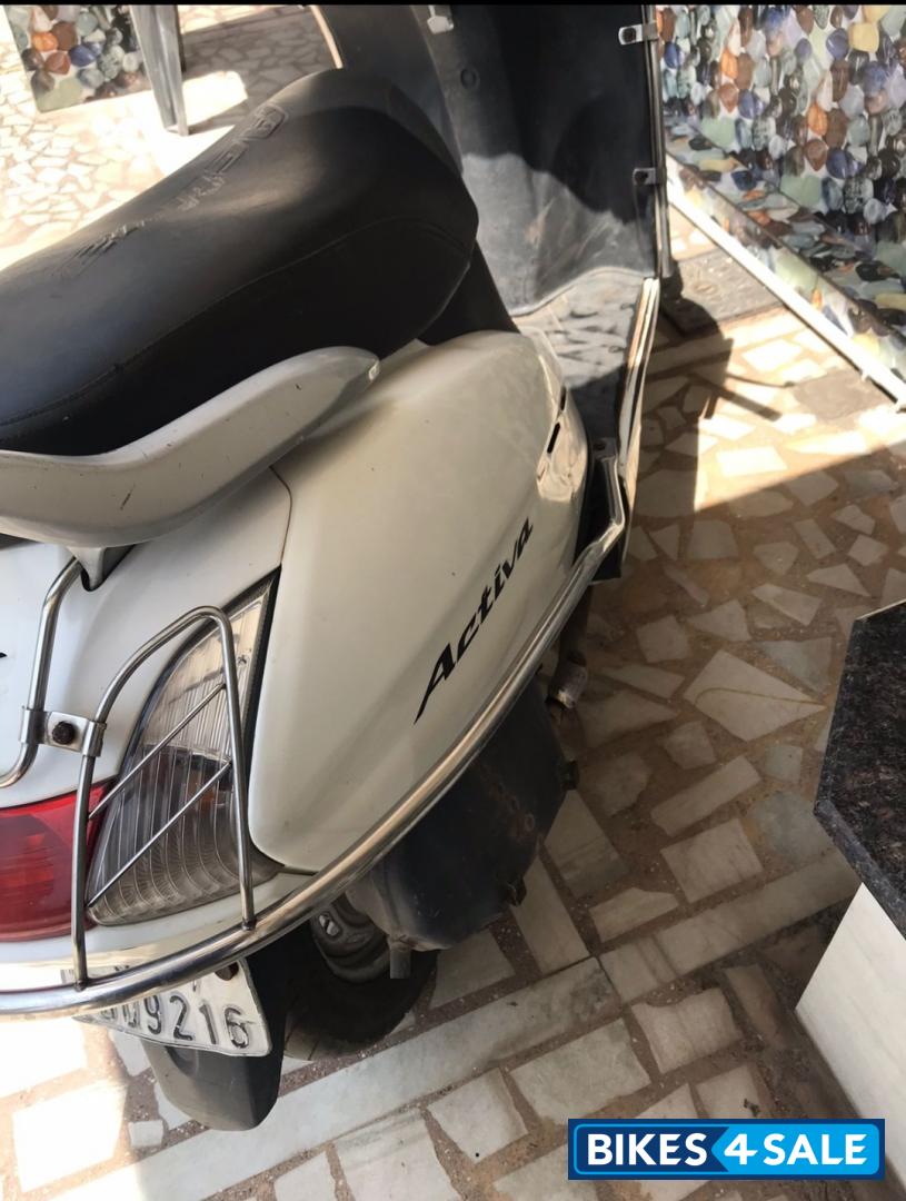 White Honda Activa