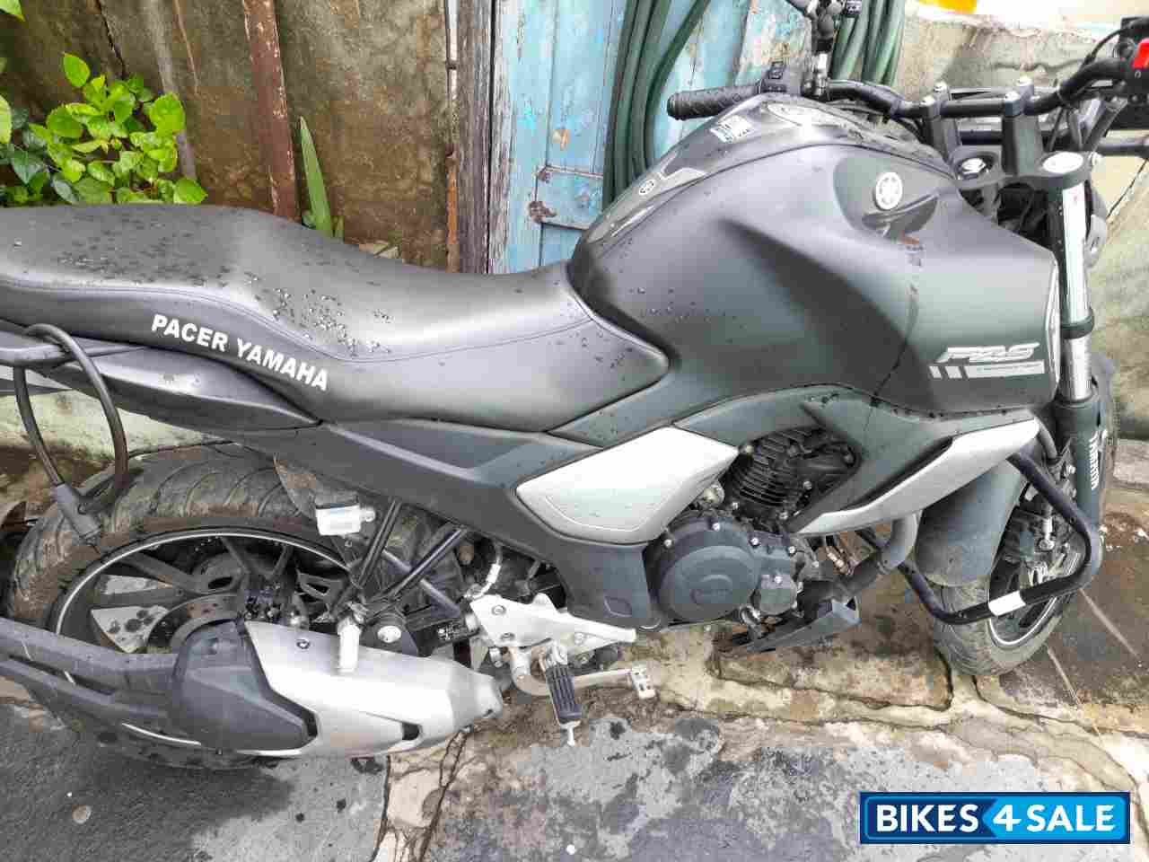 Matte Black Yamaha FZ-S FI V3 BS6