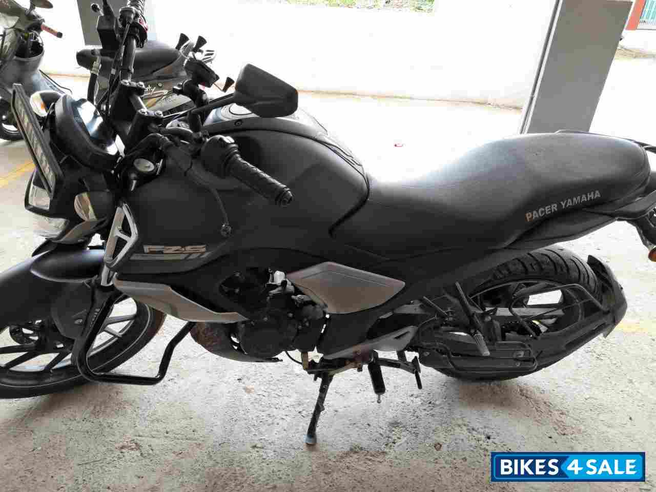 Matte Black Yamaha FZ-S FI V3 BS6