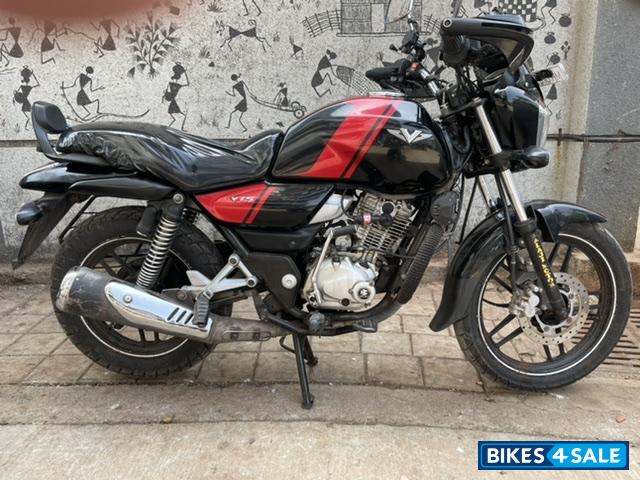 Bajaj V15