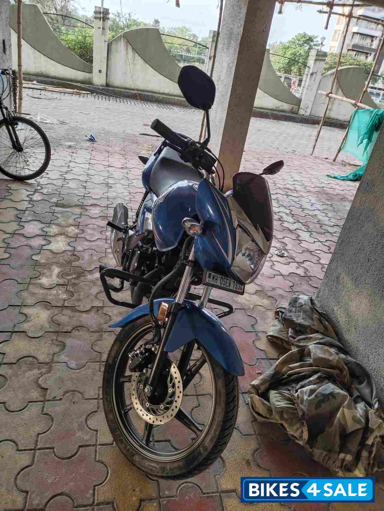 Athletic Blue Metallic Honda Shine BS6