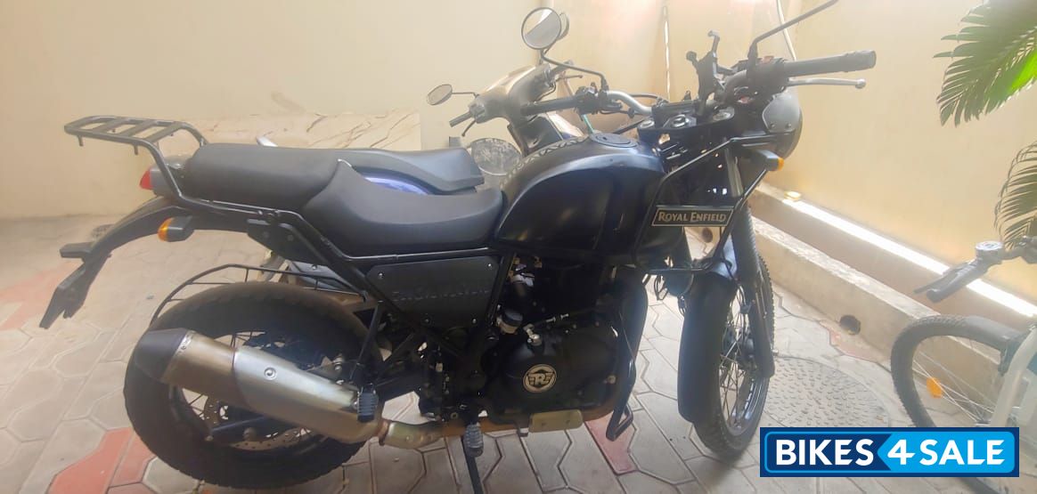 Black Royal Enfield Himalayan BS VI