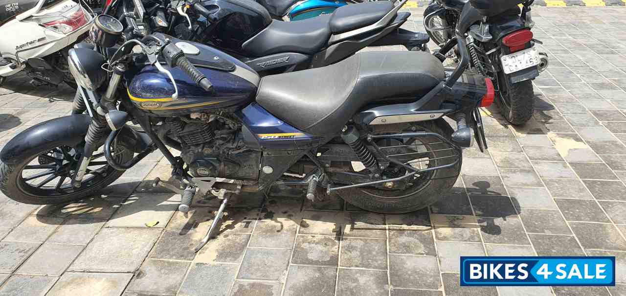 Bajaj Avenger Street 150