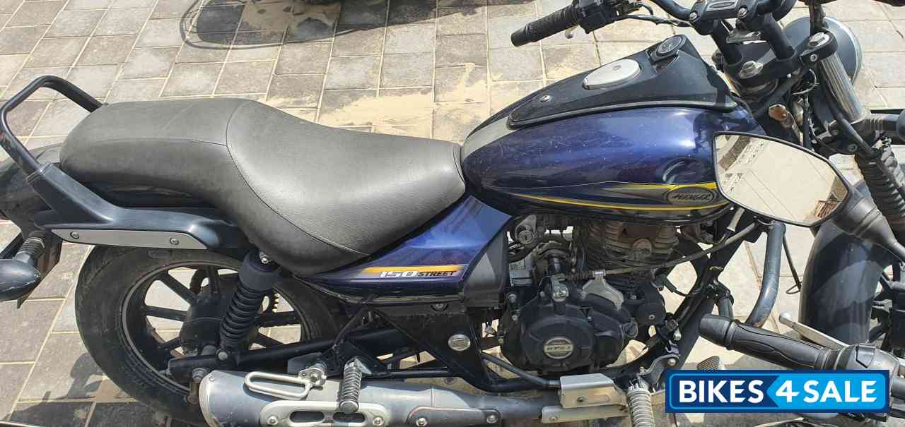 Bajaj Avenger Street 150