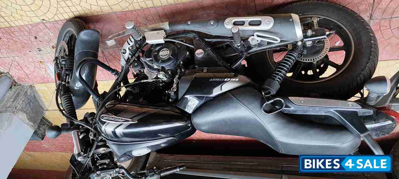 Bajaj Avenger Street 160 BS6