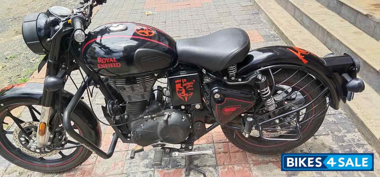 Mate Black Royal Enfield Classic 350 Dual Channel BS6