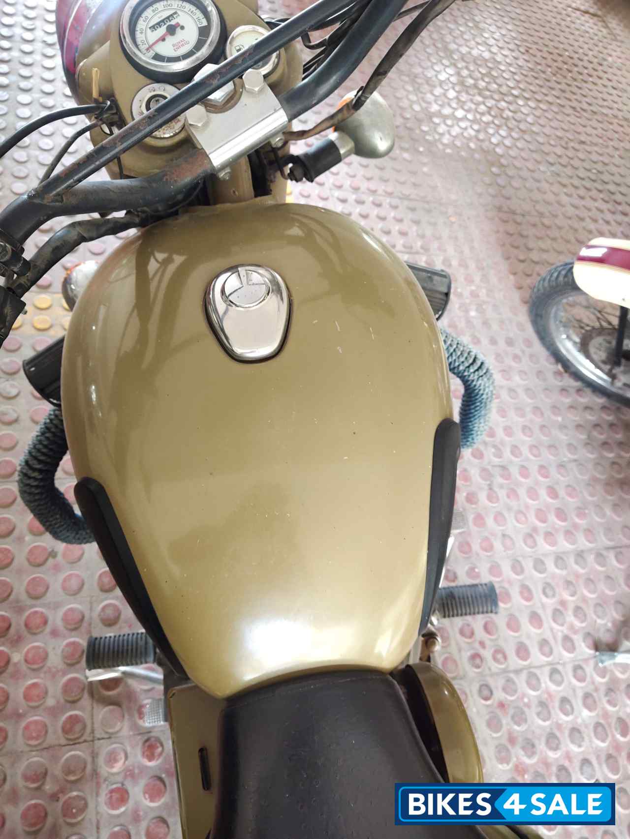 Royal Enfield Classic Desert Storm