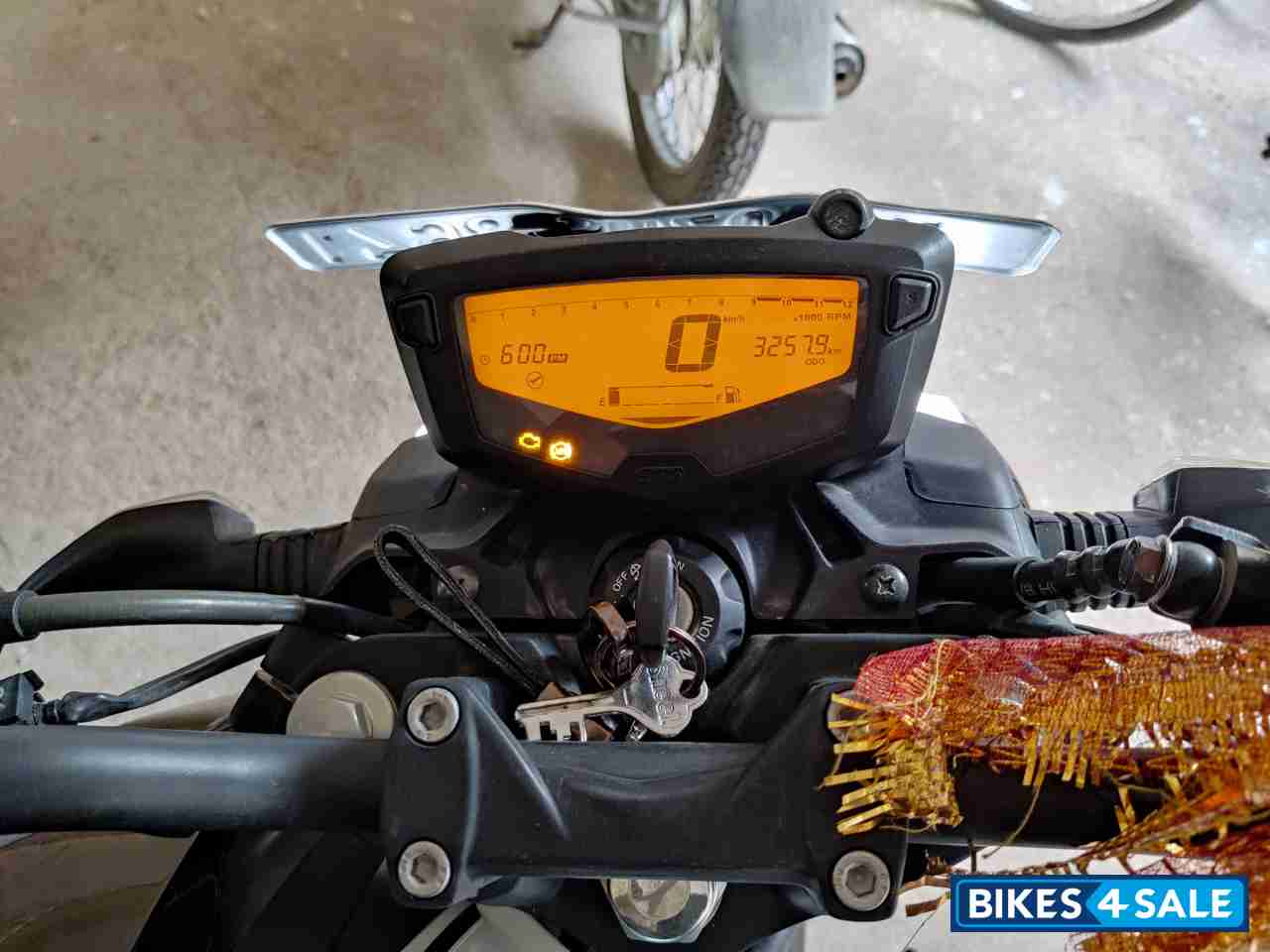 Black TVS Apache RTR 160 4V