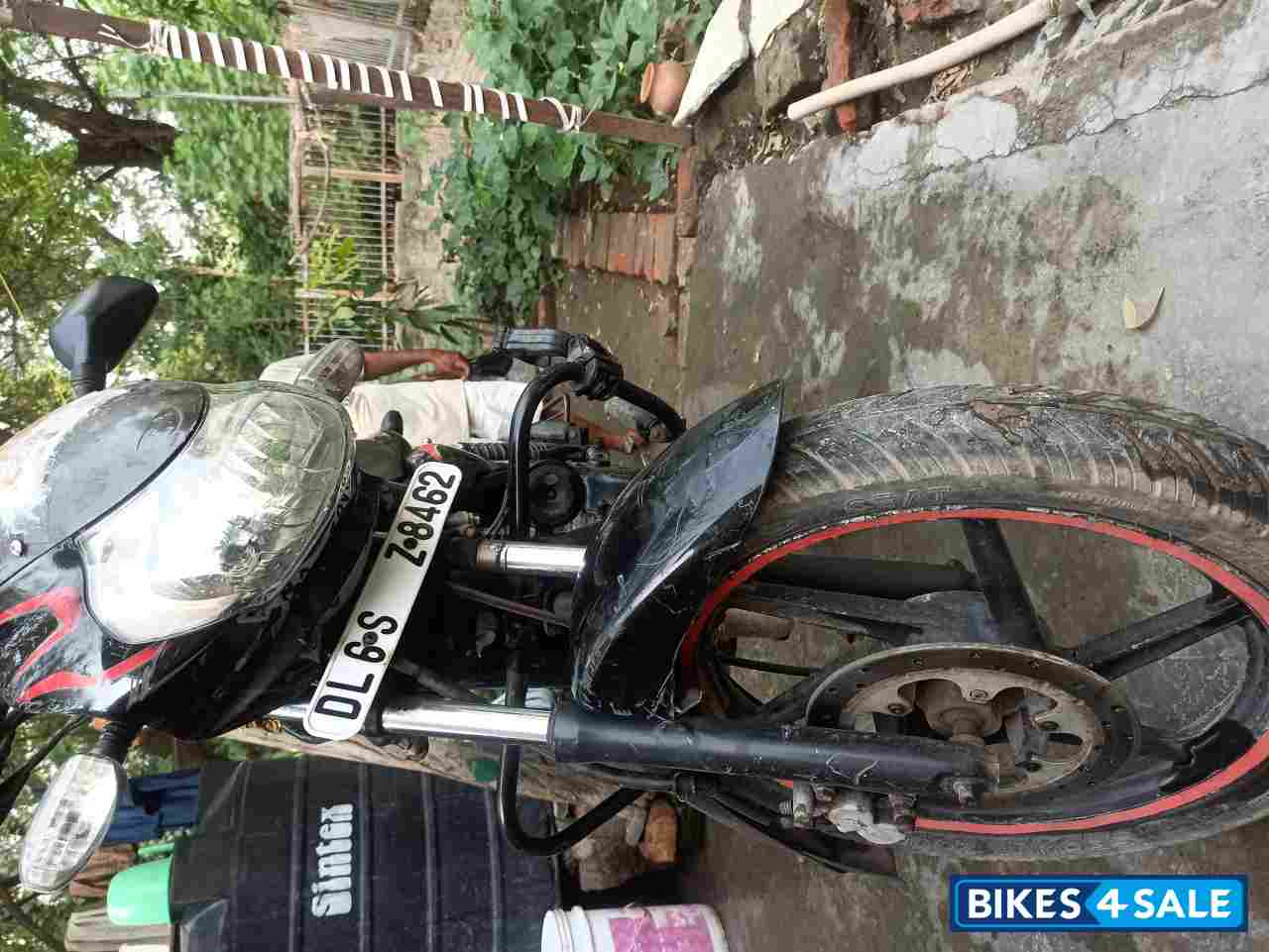 Bajaj Discover DTSi 135