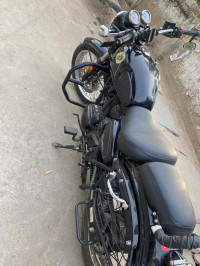 Black Benelli Imperiale 400 BS6