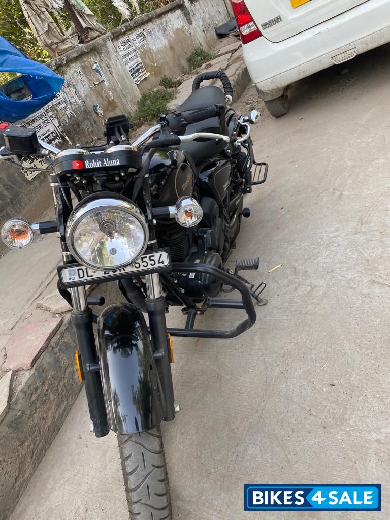 Black Benelli Imperiale 400 BS6
