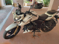 TVS Apache RTR 200 4V
