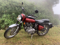 Red Royal Enfield Bullet Electra Twinspark