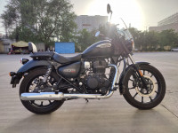 Matt Black Royal Enfield Meteor 350 Stellar