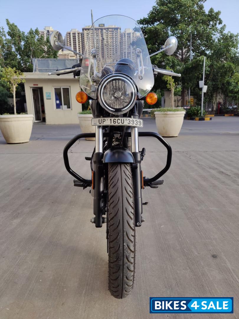 Matt Black Royal Enfield Meteor 350 Stellar